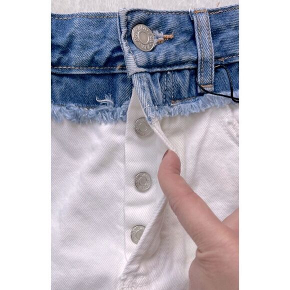 NWT Zara Blue & White Color Block Distressed Button Fly Denim Shorts, Size 0 - Picture 9 of 12